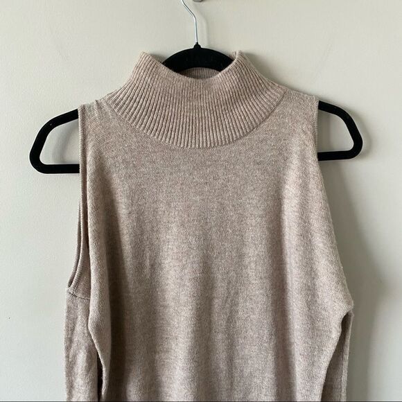 NWT-Halogen Alpaca & Wool Blend Mock Neck Cold Shoulder Cream Sweater - Picture 5 of 13